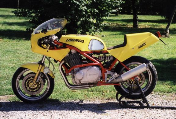 Harris Laverda with 1200ccm 120°-engine Harris Laverda with 1200ccm 120°-engine