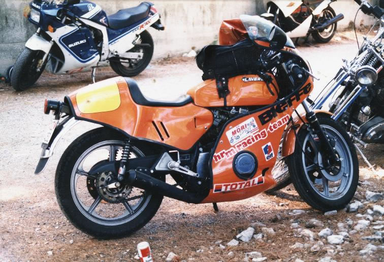 500er Formula mit Vollverkleidung
